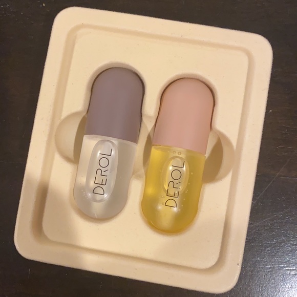 Lip Plumping Oil and Gloss Duo Kit - Picture 5 of 8